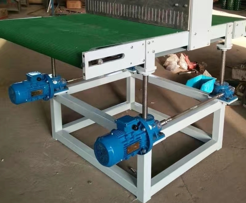砂光機配套的濟寧帶式輸送機.jpg